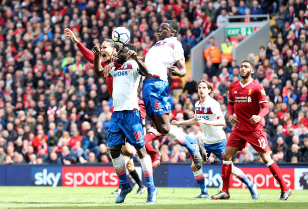 在购入与发 在购入与发